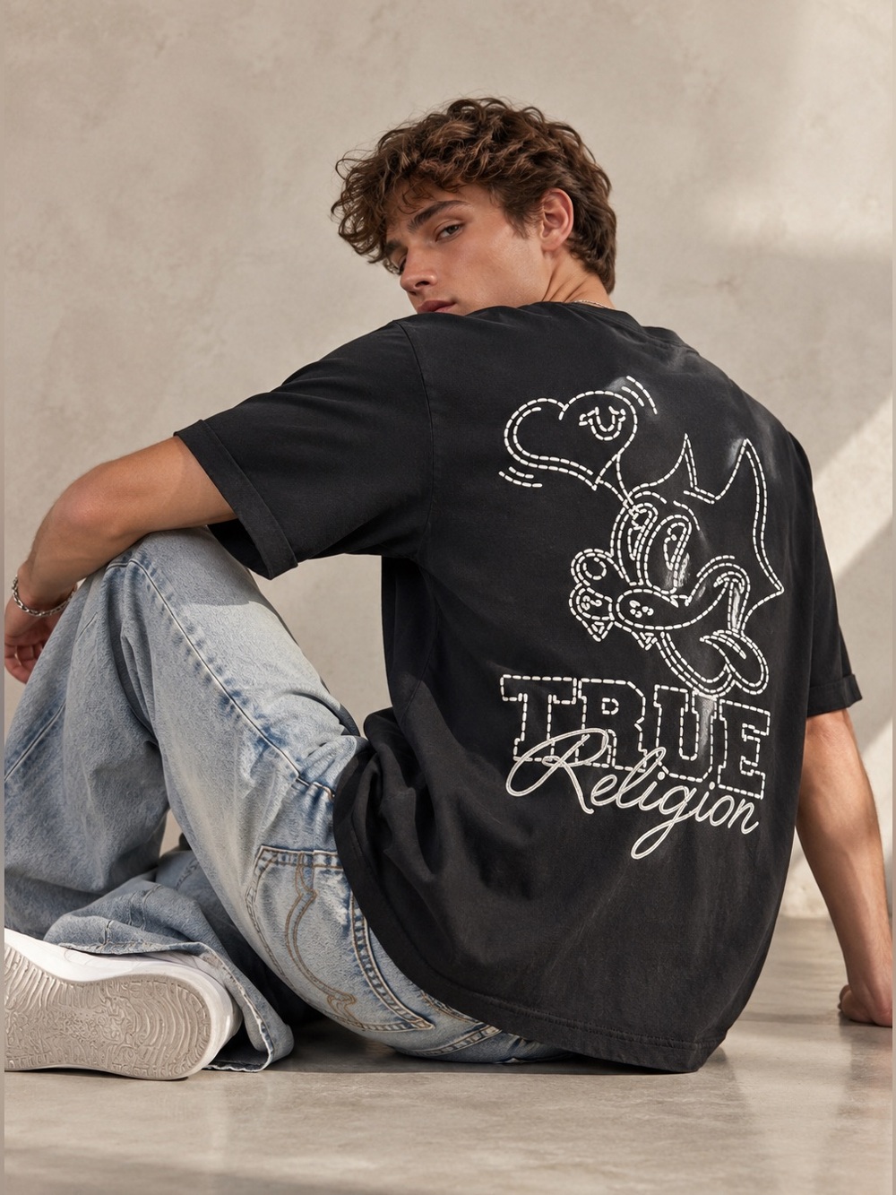 True Religion Black size M Graphic T-Shirt Heart and Dog Design, 100% cotton